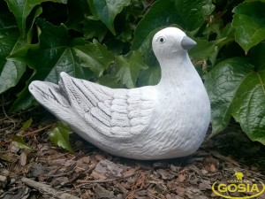 Gołębica większa - figurka ceramiczna ogrodowa