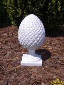 Szyszka średnia - figurka ceramiczna ogrodowa